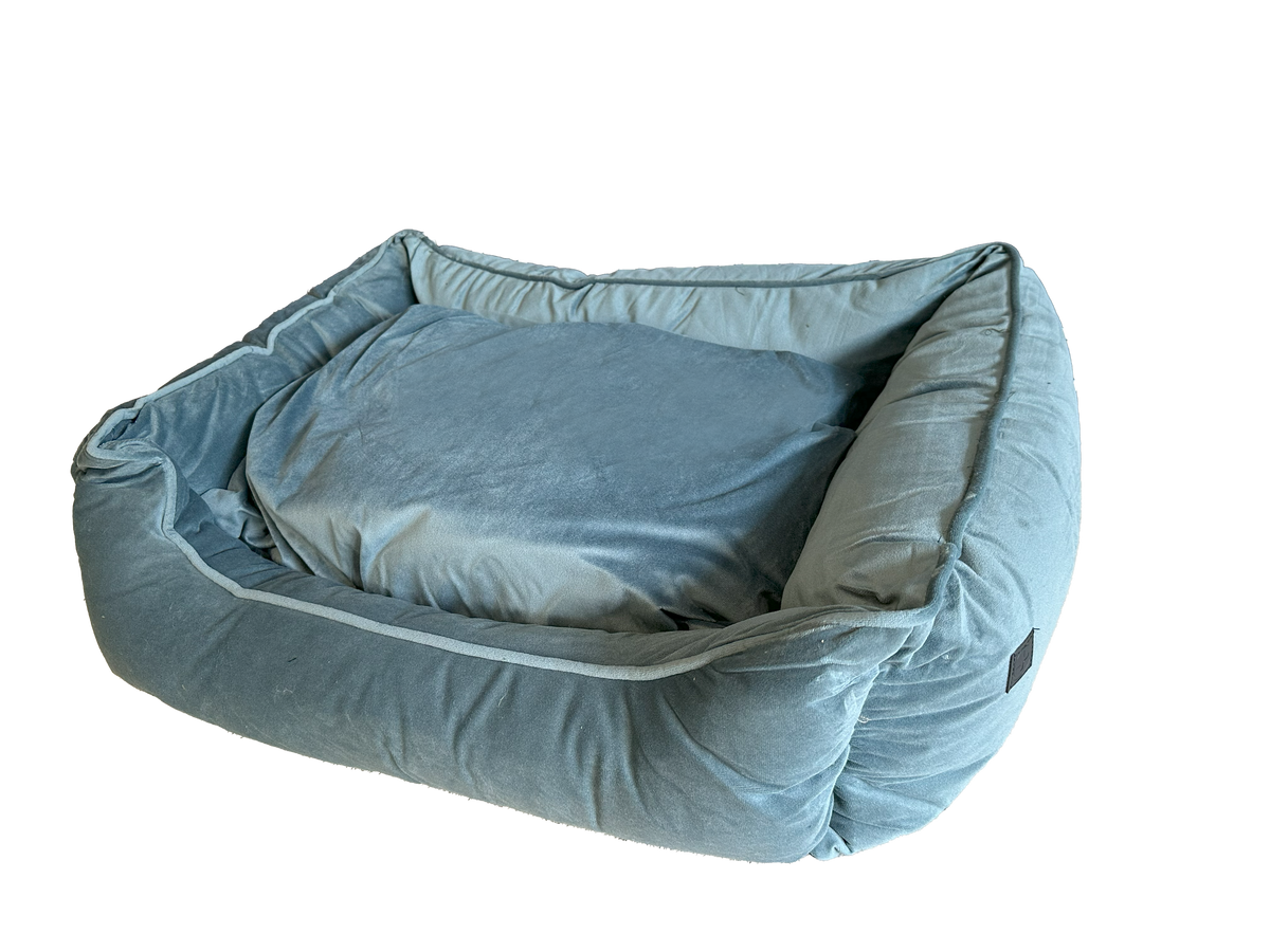 Kysler Pet Bed (Slate Blue Velvet)